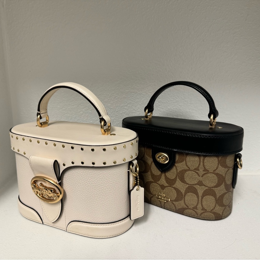 Coach Vanity Bag - Picture 15 of 15